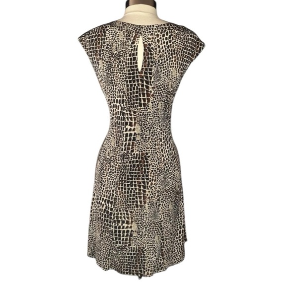 GABBY SKYE Size L A-Line Dress Brown Beige Animal Print Stretch Cap Sleeve - Picture 2 of 9